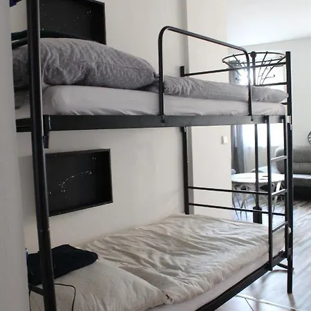 Хостел Schrott Bed&beer *